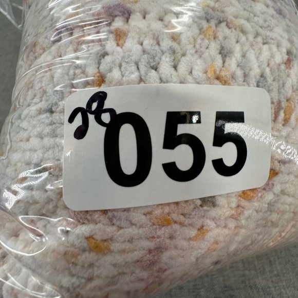 New! Arizona Juniors Womens Knit Sweater Crew Neck Long Sleeve Pullover XXXL - Picture 12 of 12